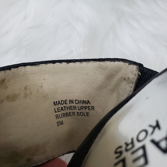 Michael Kors Size 8 Black Leather Buckle Heeled Sandals - Picture 8 of 10